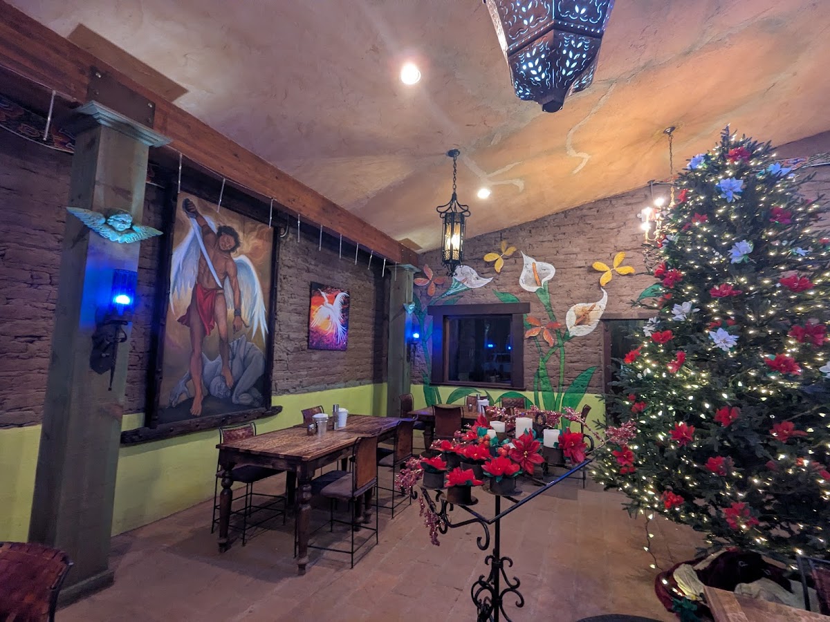 Velvet Elvis At La Misión Photos 2